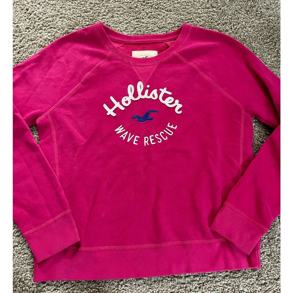 Hollister Women's Pink Sweatshirt